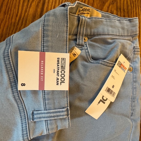 32 Degrees WOMEN'S STRETCH COMFORT RELAXED "SWEATPANT" JEAN Size 8 - Picture 3 of 5